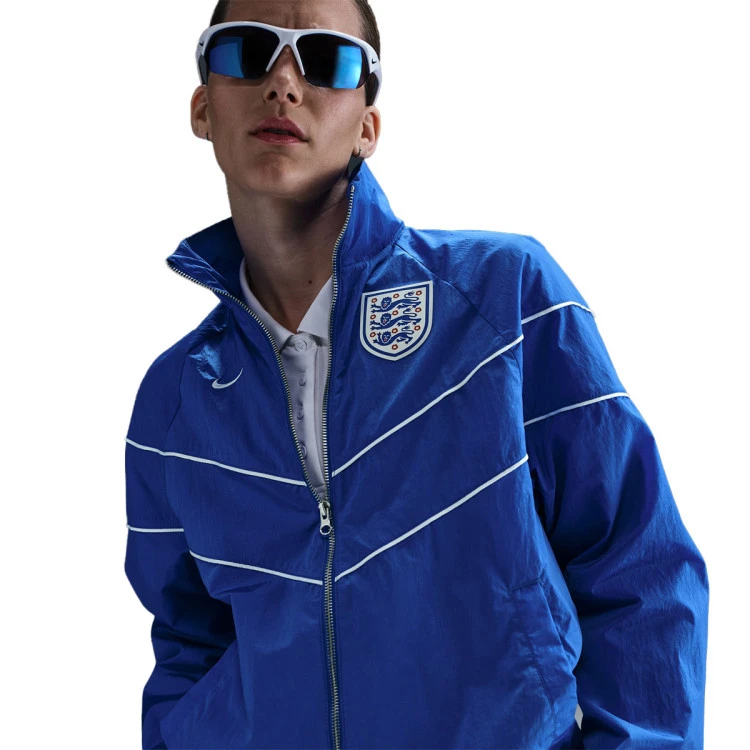 chaqueta-nike-inglaterra-fanswear-eurocopa-femenina-2025-mujer-black-vivid-purple-no-sponsor-2