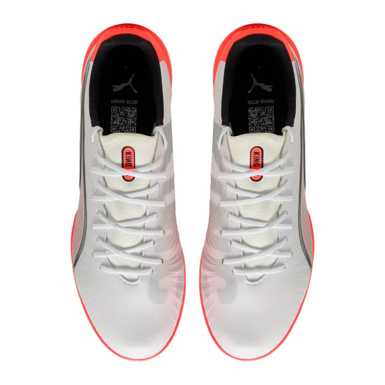 bota-puma-king-match-turf-white-silver-glowing-red-4