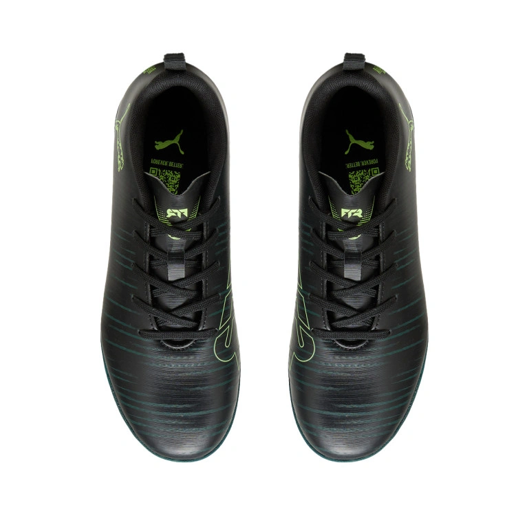 zapatilla-puma-future-8-play-it-nino-black-fizzy-light-green-terrain-4