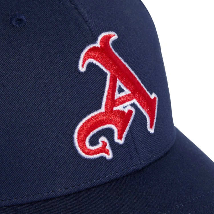 gorra-adidas-arsenal-fc-2025-2026-night-indigo-better-scarlet-white-2