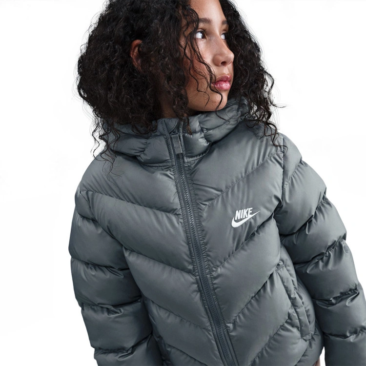 cazadora-nike-sportswear-puffer-nino-smoke-grey-white-4