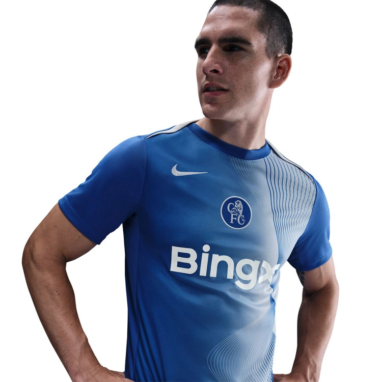 camiseta-nike-chelsea-fc-x-total-90-pre-match-2025-2026-game-royal-field-silver-field-silver-2