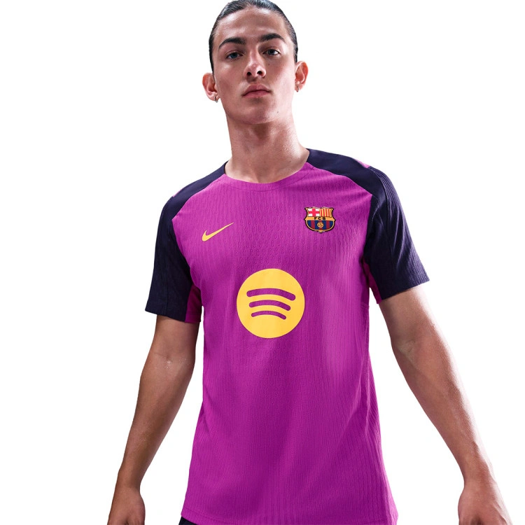camiseta-nike-fc-barcelona-training-2025-2026-vivid-purple-imperial-purple-midwest-gold-2