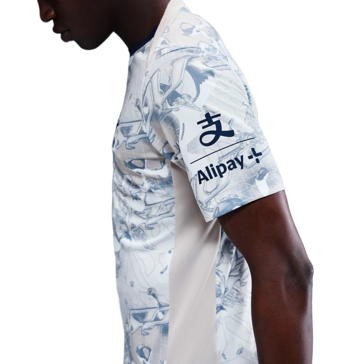 camiseta-nike-tottenham-hotspur-fc-pre-match-2025-2026-white-lt-iron-ore-binary-blue-4
