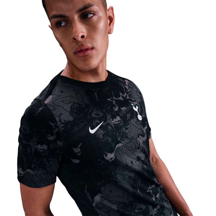 camiseta-nike-tottenham-hotspur-fc-pre-match-2025-2026-black-medium-ash-lt-iron-ore-2