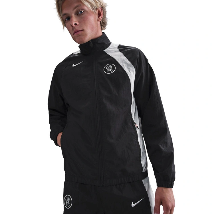 chaqueta-nike-chelsea-fc-fanswear-2025-2026-black-field-silver-field-silver-no-sponsor-2
