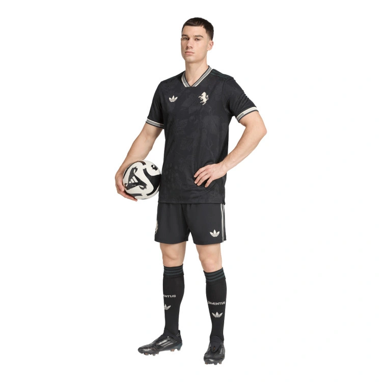 camiseta-adidas-juventus-tercera-equipacion-authentic-2025-2026-black-ecru-tint-3