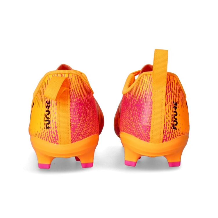 bota-puma-kinder-future-8-play-fgag-naranja-4