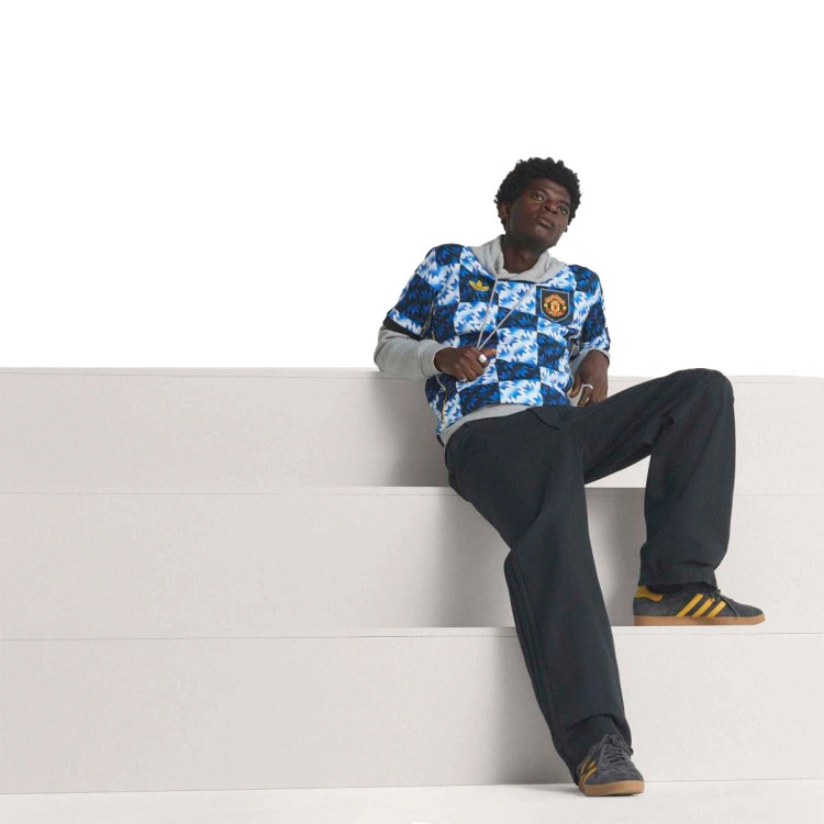 camiseta-adidas-manchester-united-lifestyler-fanswear-2025-2026-multicolor-6