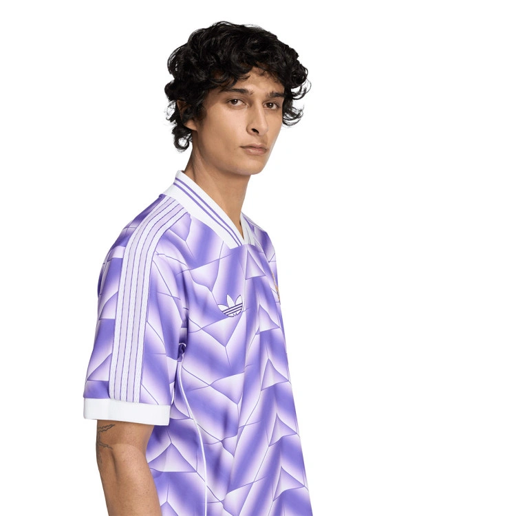 camiseta-adidas-real-madrid-fanswear-2025-2026-purple-rush-white-3