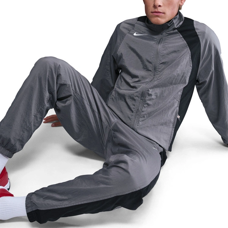 chaqueta-nike-total-90-graphite-black-sail-4