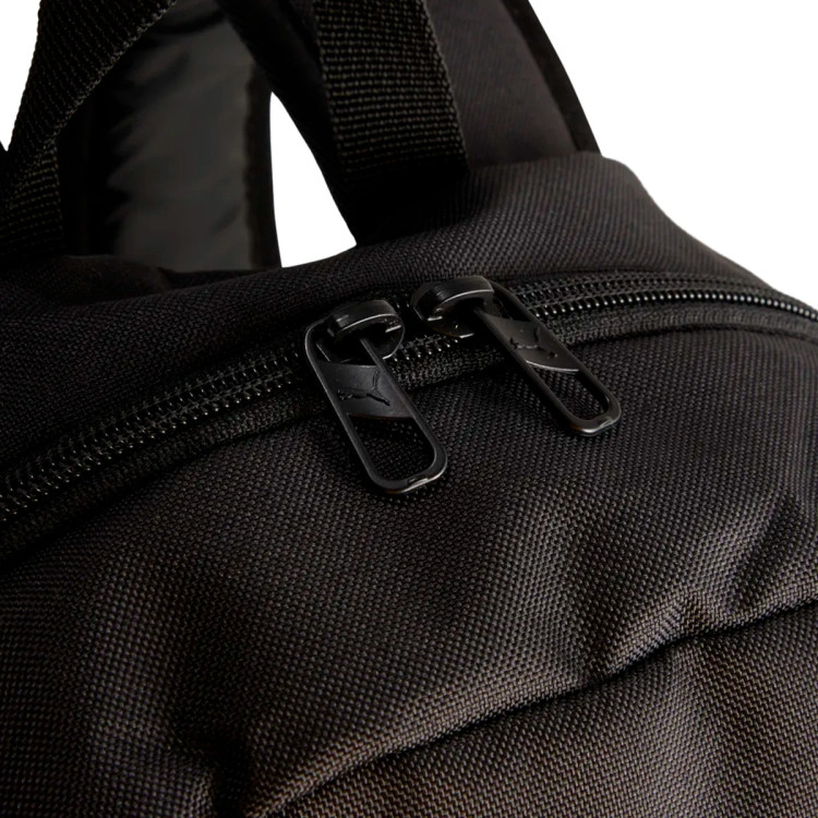 mochila-puma-attacanto-backpack-22-l-puma-black-puma-white-3