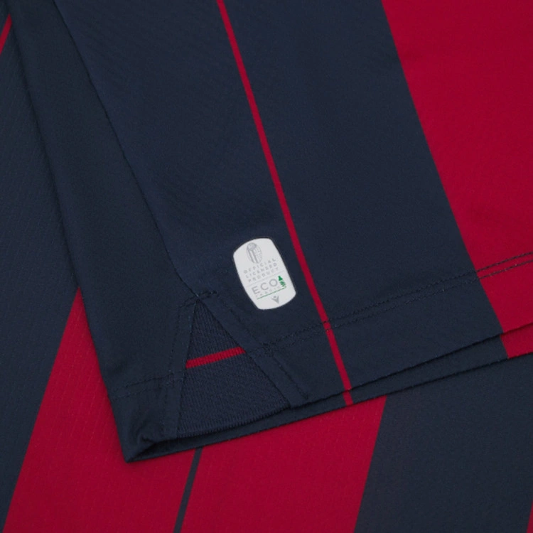 camiseta-macron-bolonia-primera-equipacion-2025-2026-dark-marine-red-6