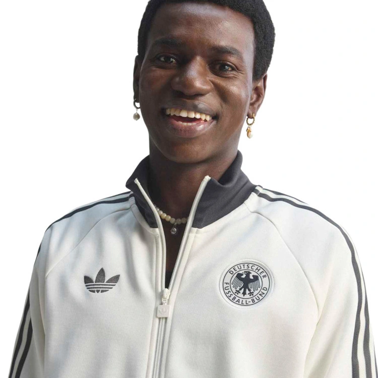 chaqueta-adidas-germany-dfb-fanswear-originals-adicolor-fanswear-mundial-2026-off-white-2