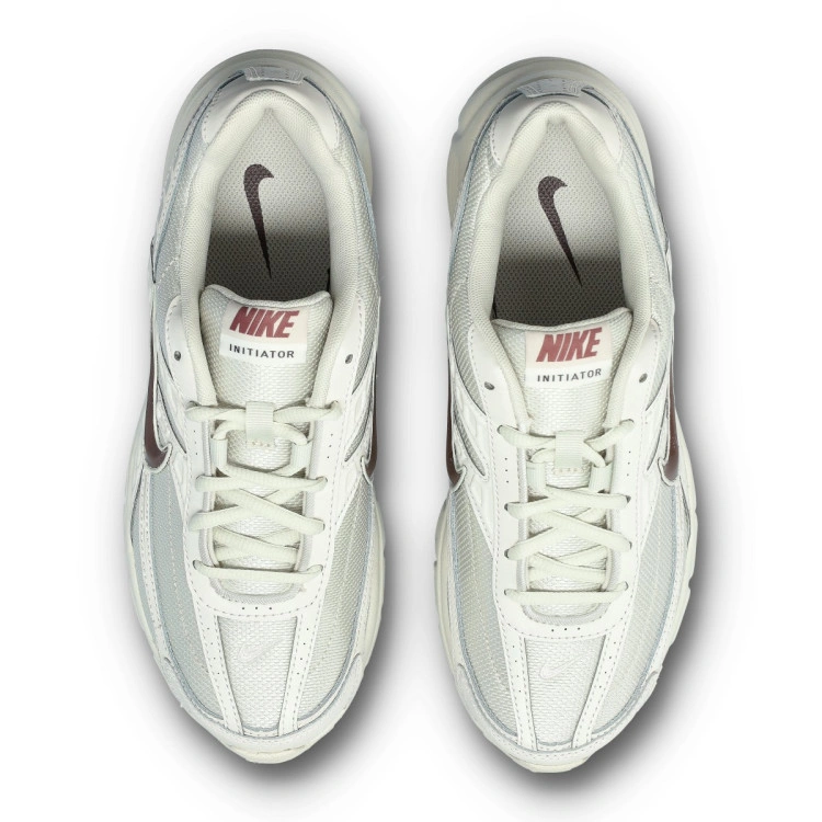 zapatilla-nike-initiator-mujer-beige-4