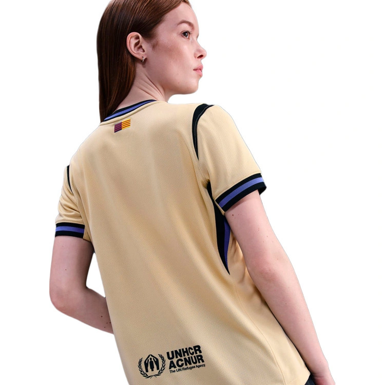 camiseta-nike-fc-barcelona-segunda-equipacion-2025-2026-mujer-gold-3