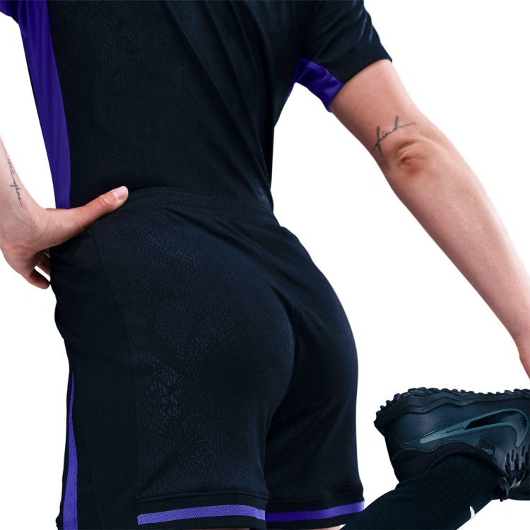 pantalon-corto-nike-fc-barcelona-segunda-equipacion-2025-2026-mujer-black-persian-violet-3
