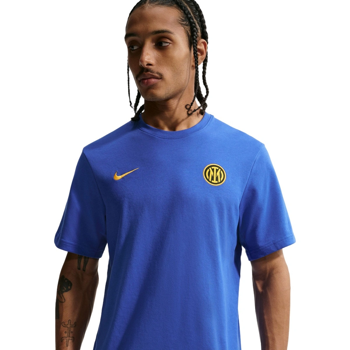 camiseta-nike-inter-milan-fanswear-2026-2027-game-royal-university-gold-no-sponsor-plyr-0