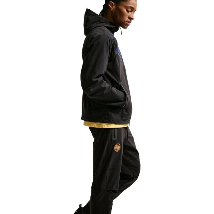 pantalon-largo-nike-inter-milan-fanswear-2026-2027-black-university-gold-no-sponsor-2