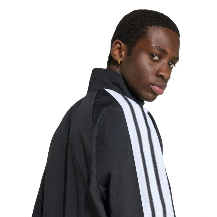 chaqueta-adidas-juventus-pre-match-home-2026-2027-black-2