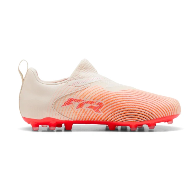 bota-puma-future-9-match-ll-mg-nino-sugared-almond-white-red-1