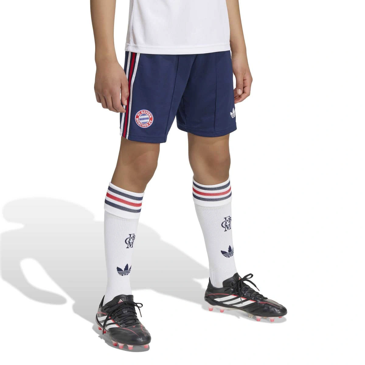 pantalon-corto-adidas-fc-bayern-segunda-equipacion-2026-2027-nino-night-indigo-0