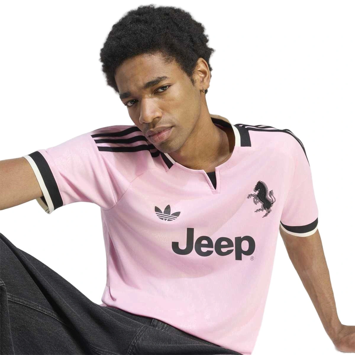 camiseta-adidas-juventus-segunda-equipacion-2026-2027-true-pinkblack-2