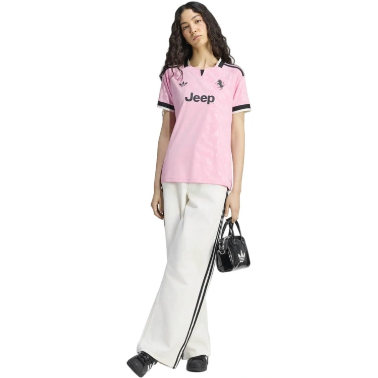 camiseta-adidas-juventus-segunda-equipacion-2026-2027-mujer-true-pinkblack-2