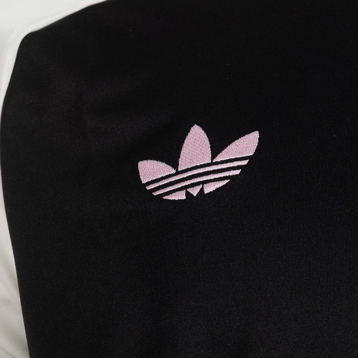 camiseta-adidas-juventus-pre-match-away-2026-2027-nino-blackoff-white-2