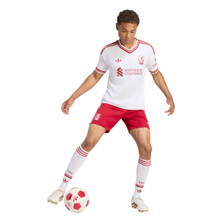 pantalon-corto-adidas-liverpool-fc-segunda-equipacion-2026-2027-strawberry-red-5