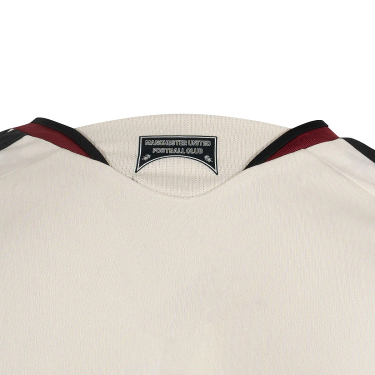camiseta-adidas-manchester-united-tercera-equipacion-2026-2027-nino-beige-5