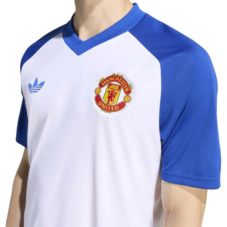 camiseta-adidas-manchester-united-pre-match-away-2026-2027-whiteteam-royal-blue-2