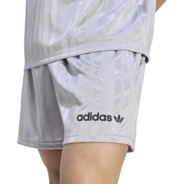 pantalon-corto-adidas-juventus-fanswear-2026-2027-glory-grey-3