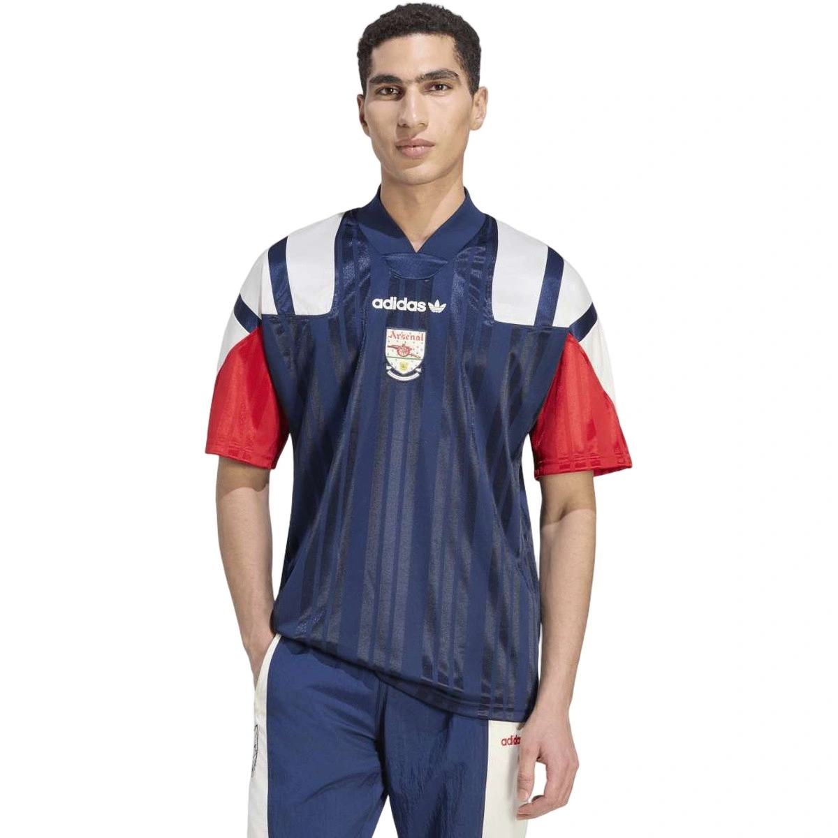 camiseta-adidas-arsenal-fc-fanswear-2026-2027-collegiate-navy-better-scarlet-0