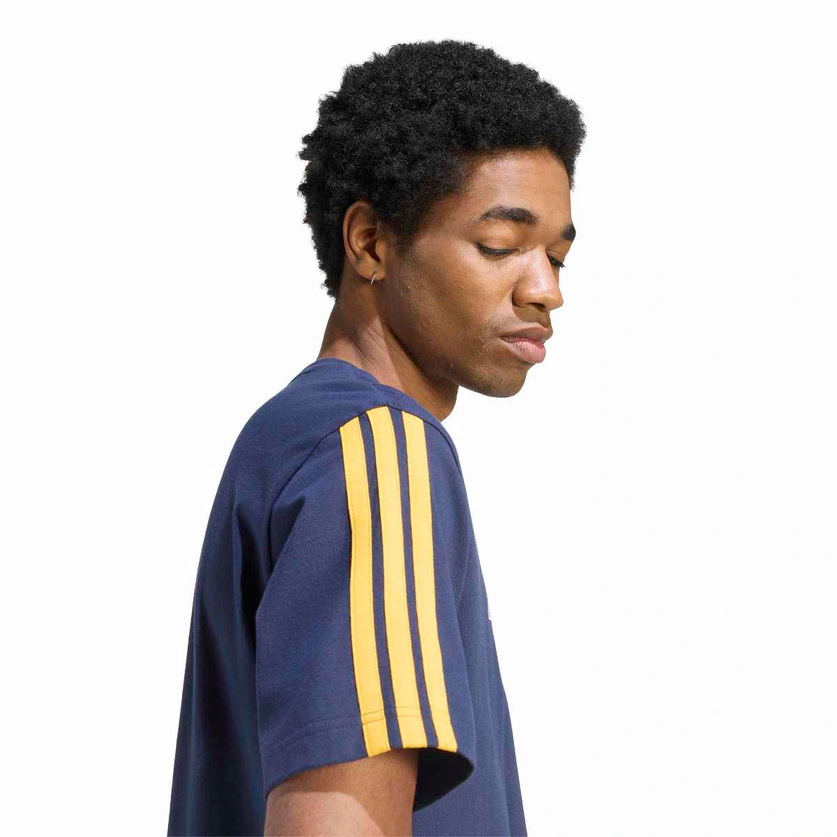 camiseta-adidas-real-madrid-fanswear-2026-2027-night-navy-4