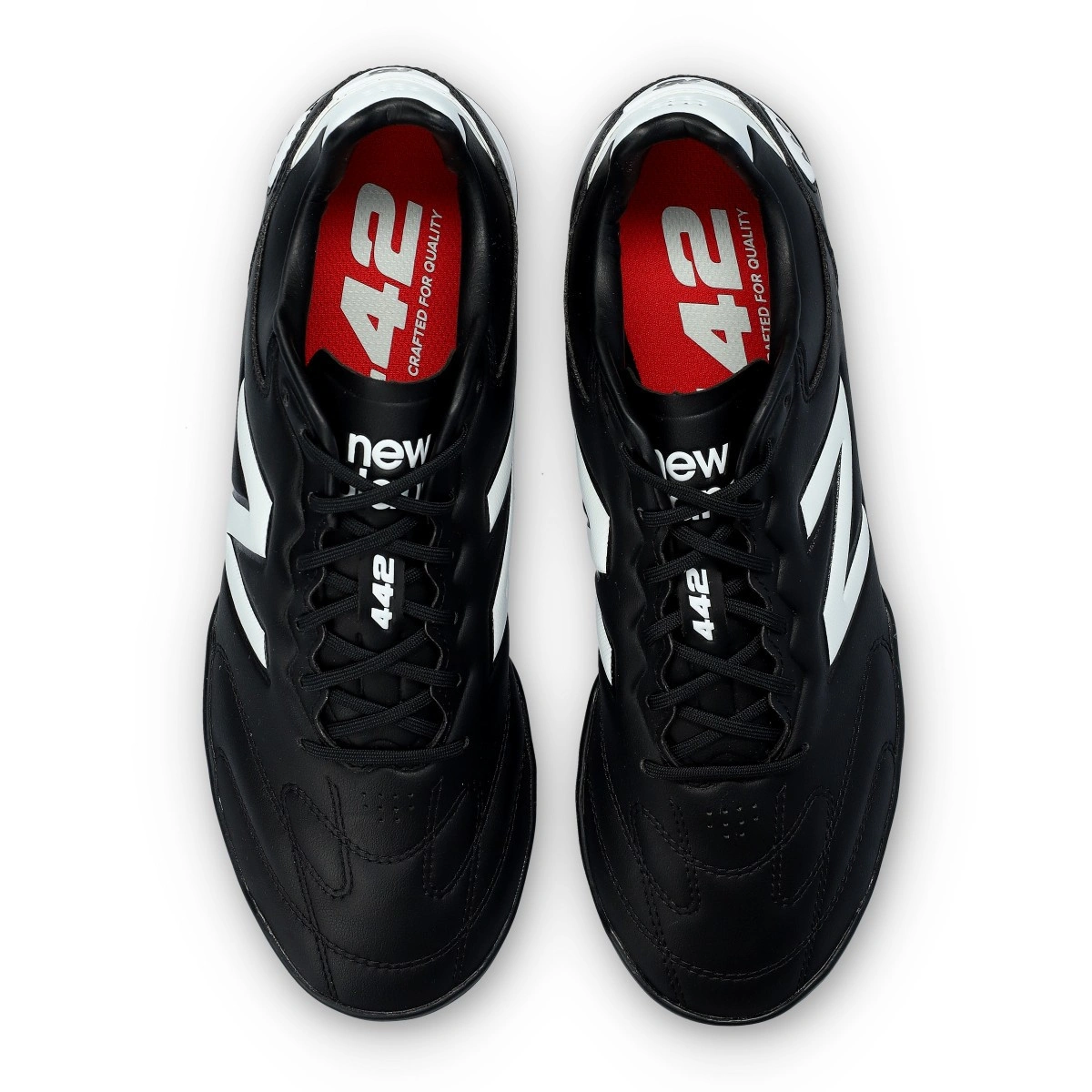 bota-new-balance-442-pro-turf-v3-black-white-5
