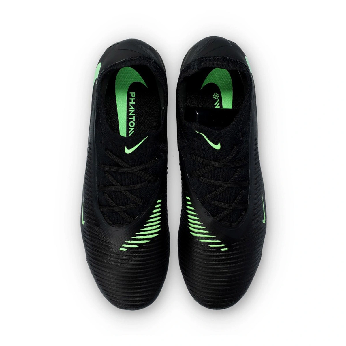 bota-nike-phantom-6-low-pro-ag-pro-negro-5