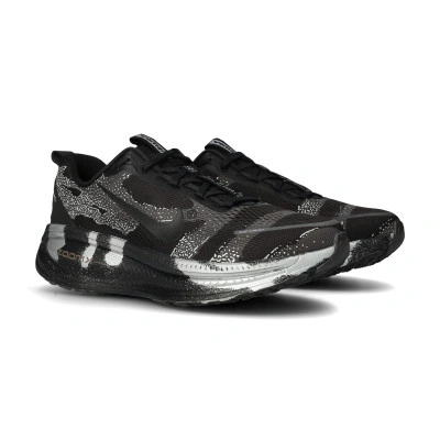 Scarpe Vomero 18
