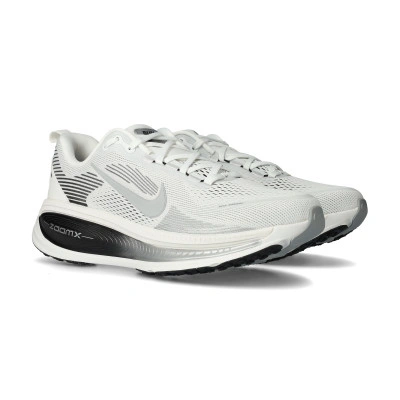 Scarpe Vomero 18