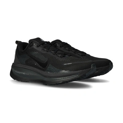 Scarpe Vomero 18