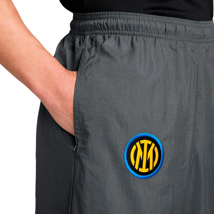 pantalon-largo-nike-inter-milan-fanswear-2026-2027-iron-grey-black-tour-yellow-2