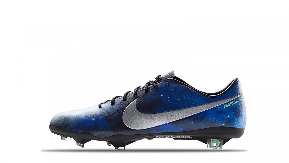post card 2013_CR7_SE_Mercurial_Vapor_9_Sky_Stars_hd_1600.webp