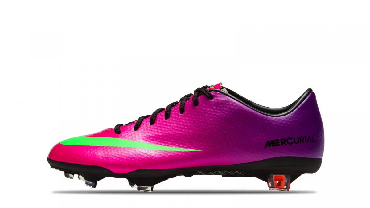 post card 2013_Mercurial_Vapor_IX_Fireberry_Electric_Green_RD_PLM_hd_1600.webp