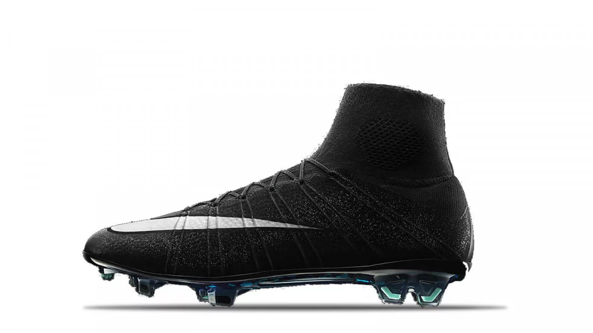 post card 2014_Mercurial_Superfly_IV_CR7_Gala_Night_Black_White_Neo_Turquoise_hd_1600.webp