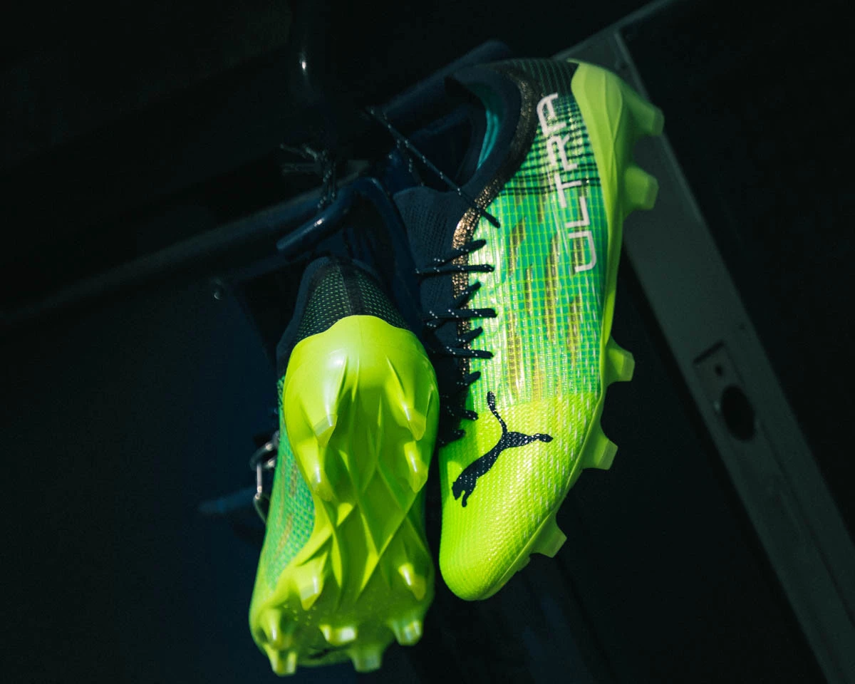 post card post-top-botas-de-fútbol-sintéticas-puma-ultra.webp