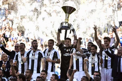 juventus-articolo-campionati-consecutivi.webp
