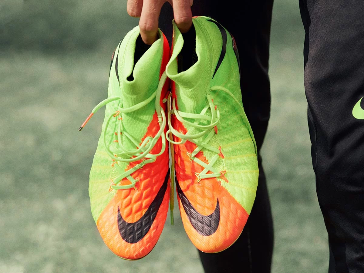 post card Nike-HyperVenom-Phantom-3-Flyknit.webp