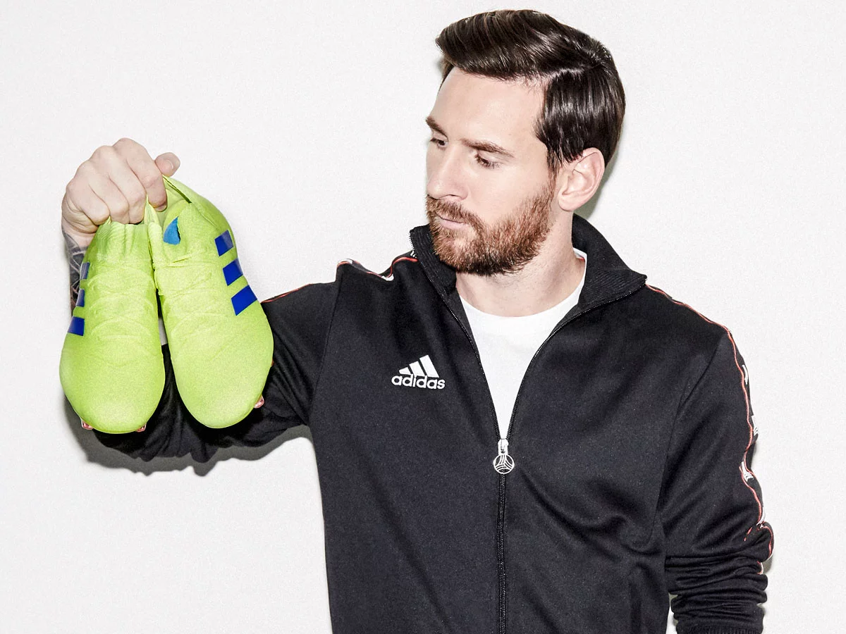 post card Messi-adidas-Nemeziz-18-Exhibit-fluo.webp
