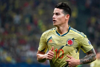 James-Rodriguez-Napoli-Colombia.webp