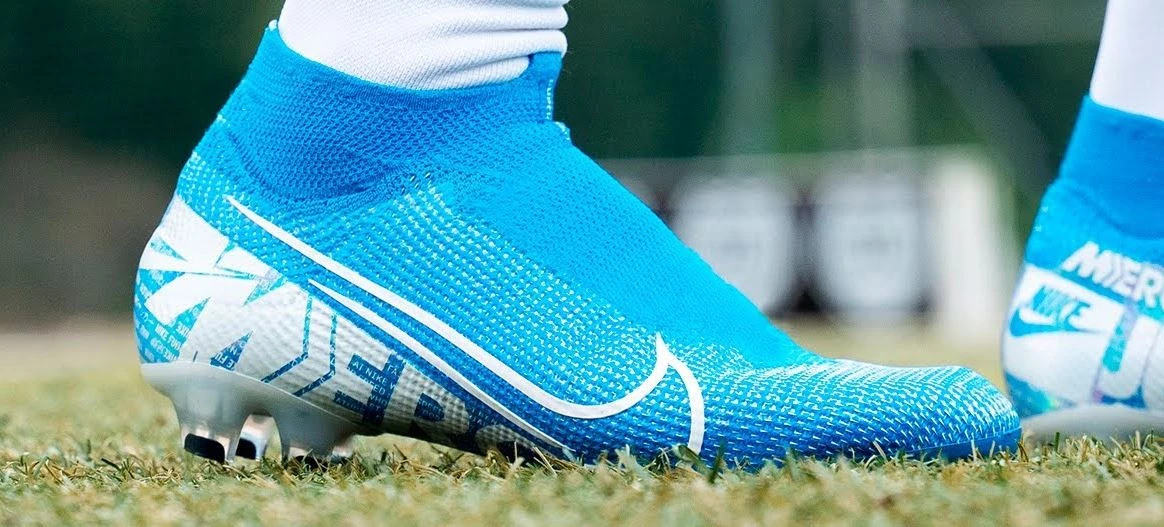 post card post-que-no-hacer-con-tus-botas-de-futbol-nike-mercurial.webp